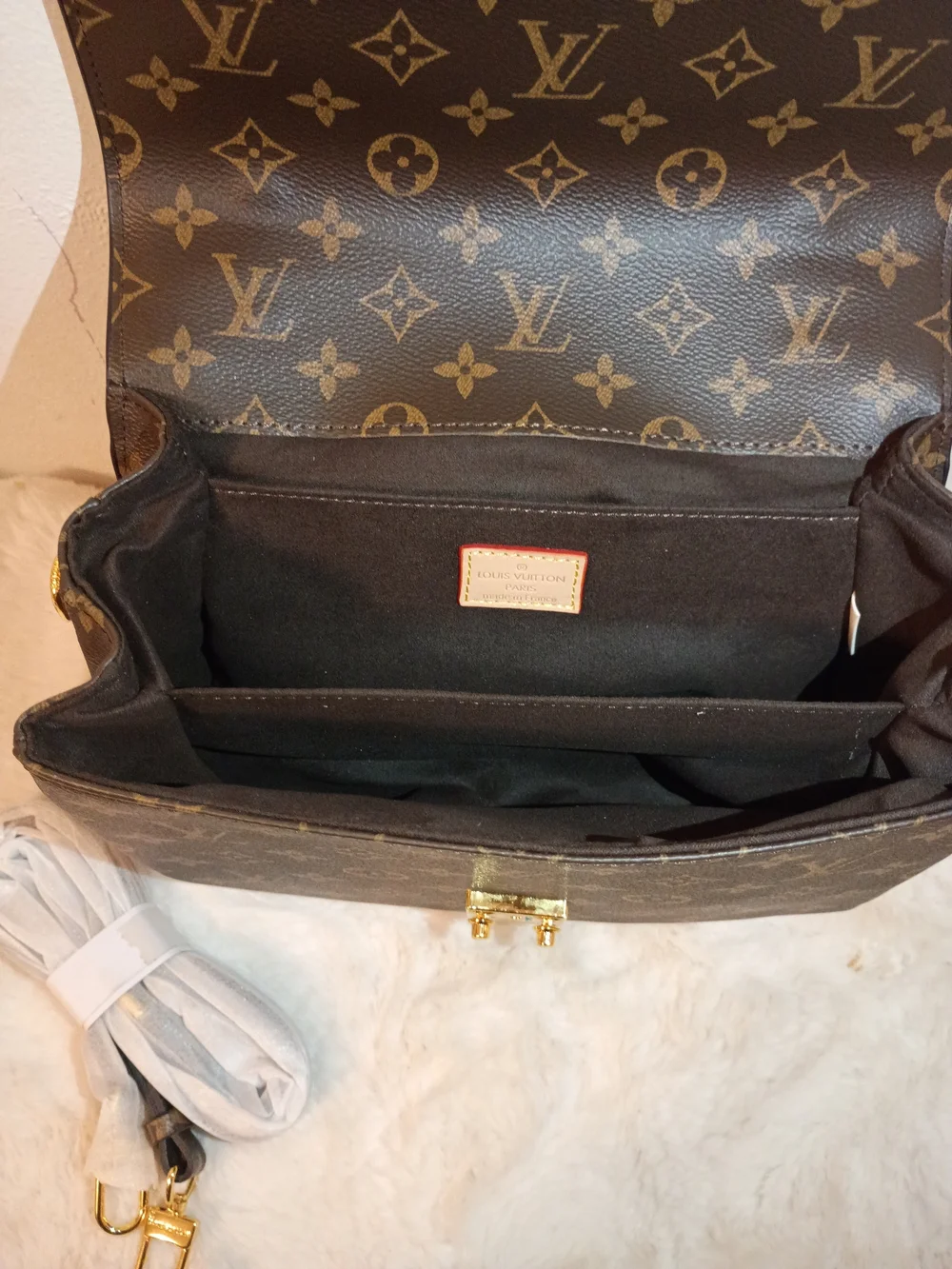Louis Vuitton Monogram Canvas Satchel with Gold Hardware - Picture 5 of 7